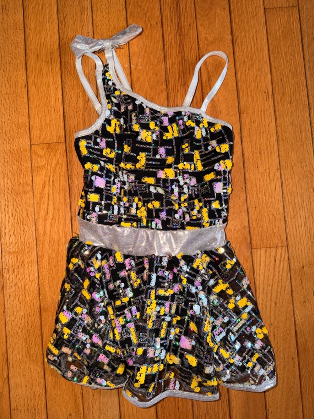 A Wish Come True girl’s dance costume size small Don’t Stop Me Now black gold